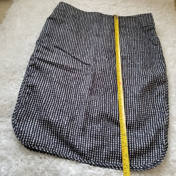 Ann Taylor LOFT checkered pencil skirt size 4 - Picture 4 of 7